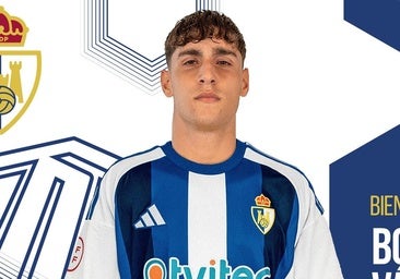 Borja Vázquez ocupa la banda de SD Ponferradina