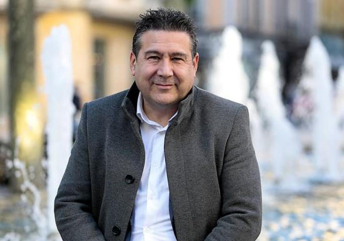 Luis Mariano Santos.