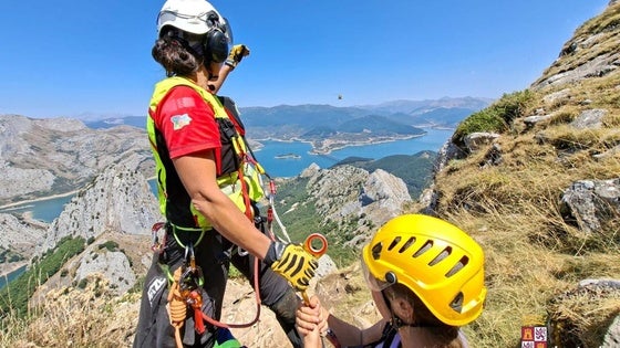 Imagen del rescate llevado a cabo en León.