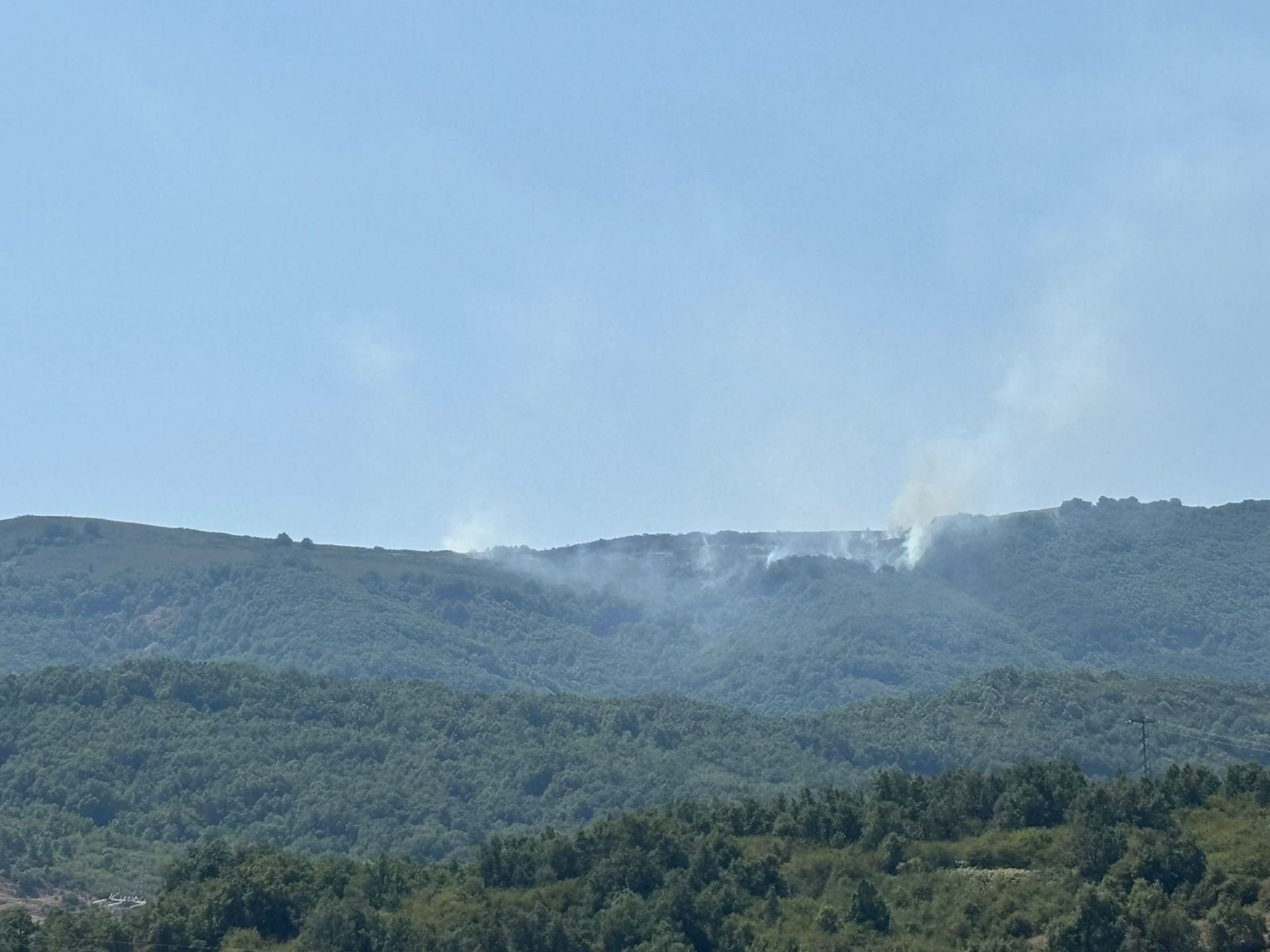 Las imágenes del incendio de Olleros de Alba