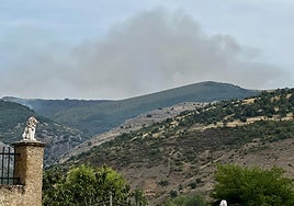 Las imágenes del incendio de Olleros de Alba