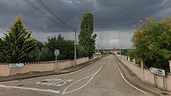 Reformado un nuevo tramo de carretera entre dos pueblos de León