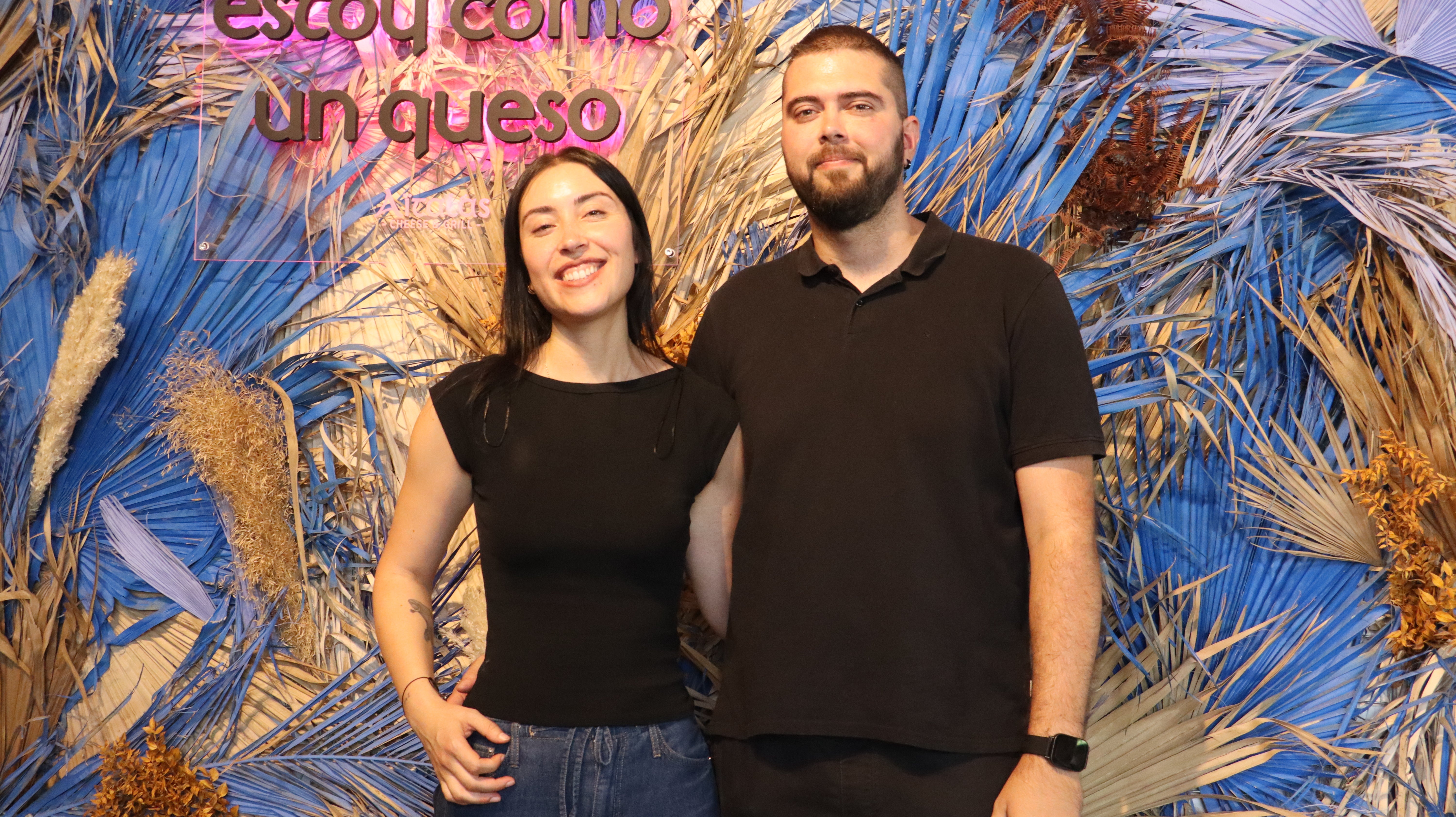 Imagen de los propietarios del establecimiento.