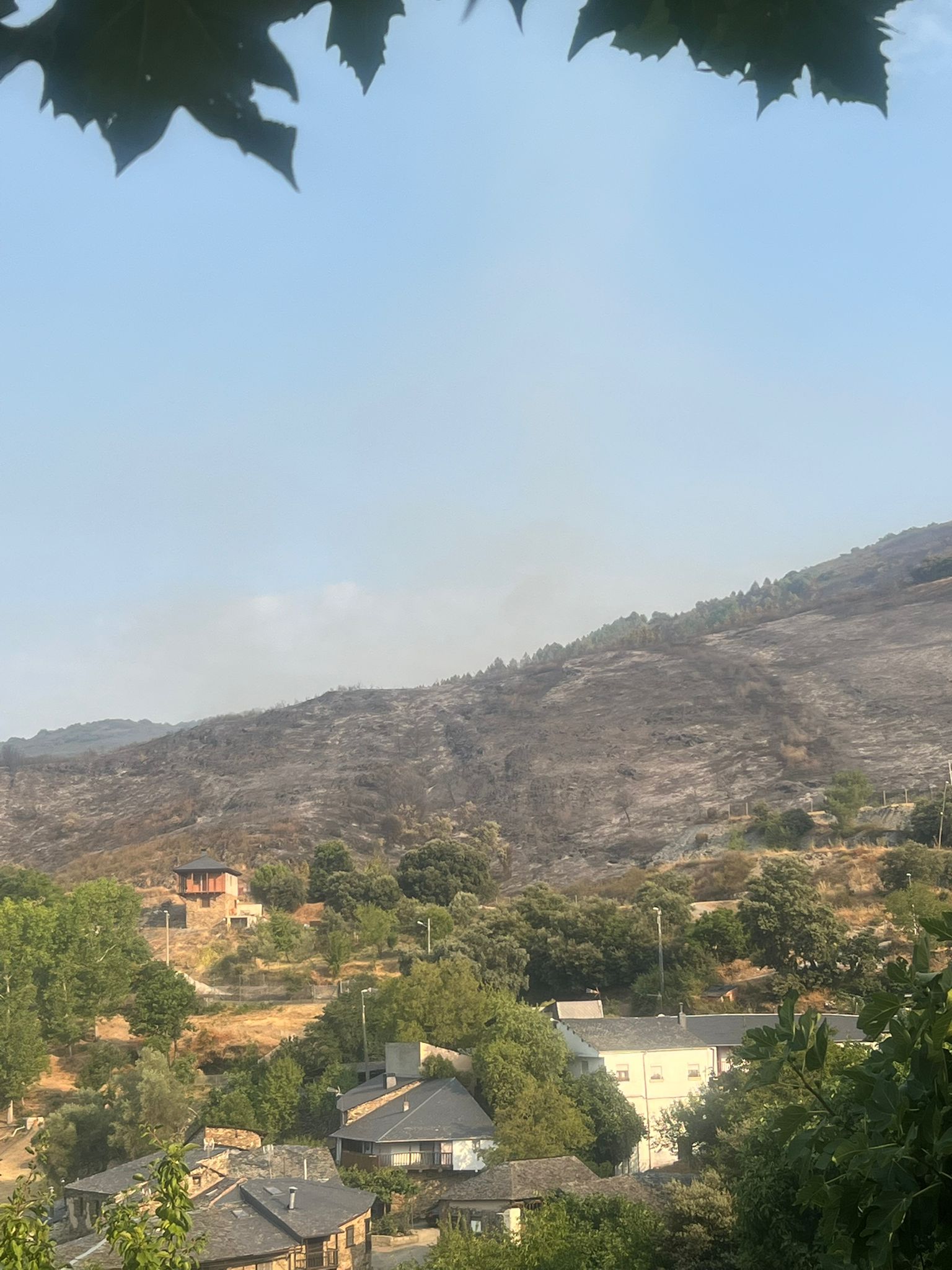 Las imágenes de los incendios de Yeres y Orallo