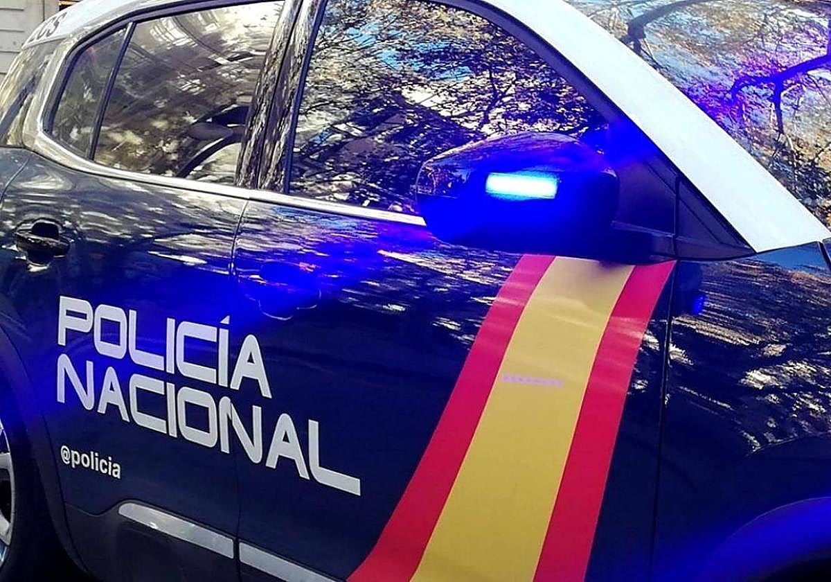 Imagen de archivo de un vehículo de la Policía Nacional.