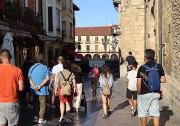 «No poder salir del parking ha sido un rollo» por las obras de la plaza Mayor de León