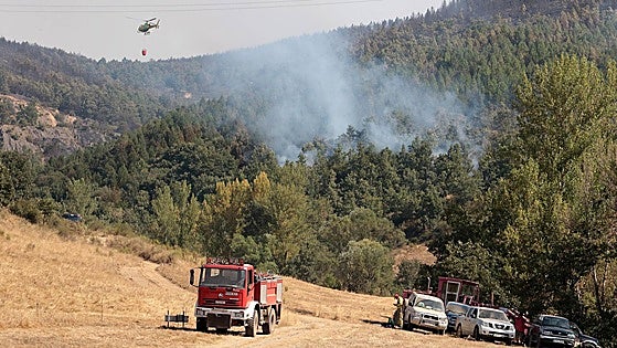 Protección Civil alerta sobre Garaño que «evoluciona muy desfavorablemente»