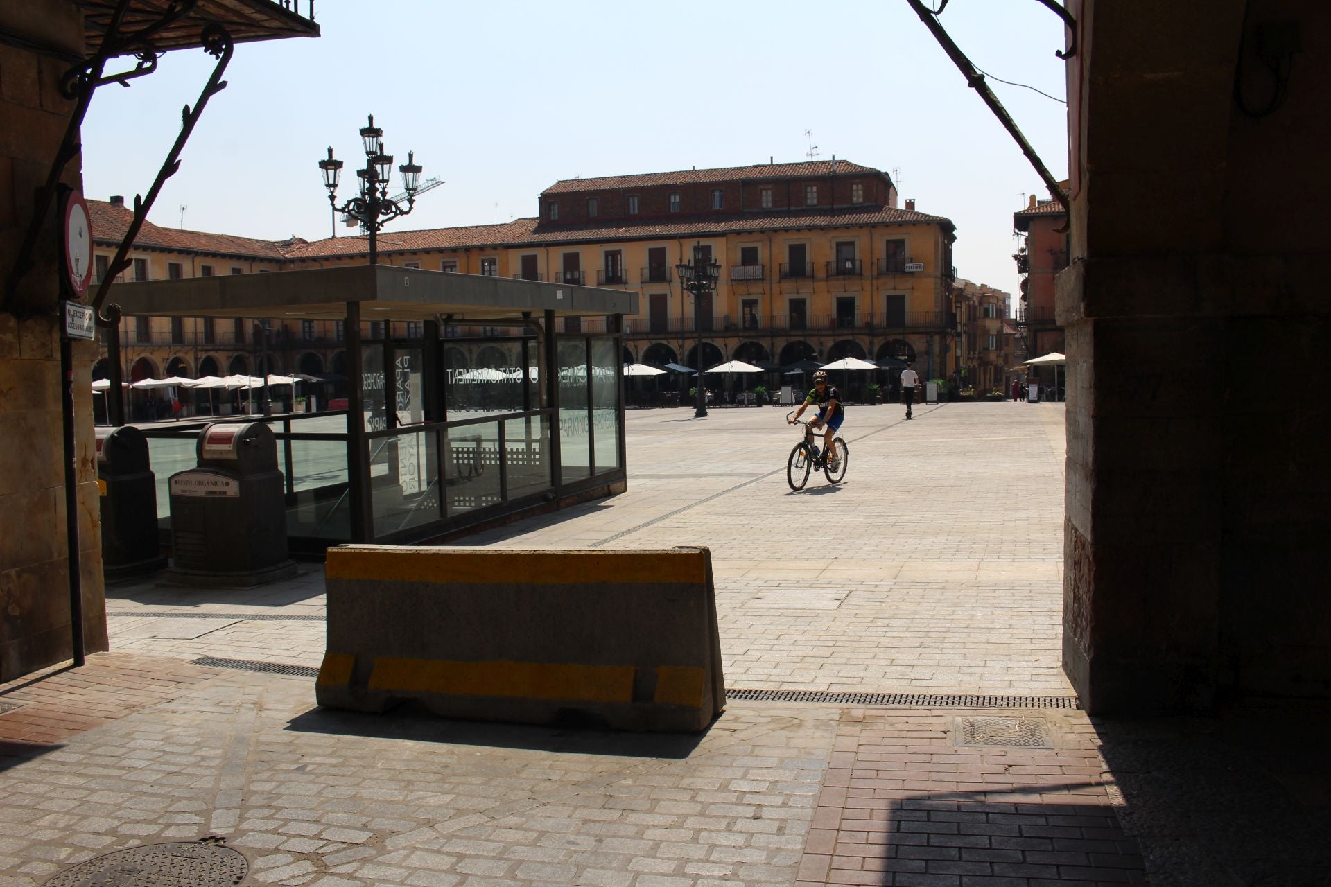 La Plaza Mayor de León luce reformada al completo