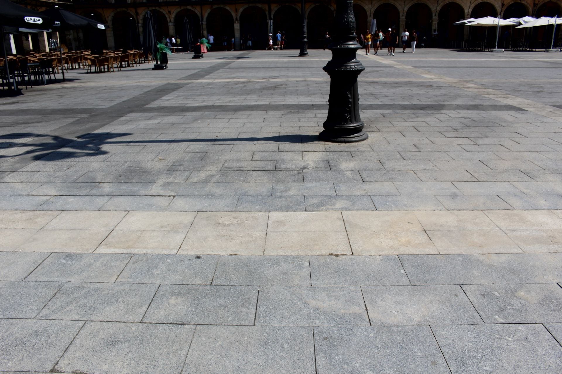 La Plaza Mayor de León luce reformada al completo