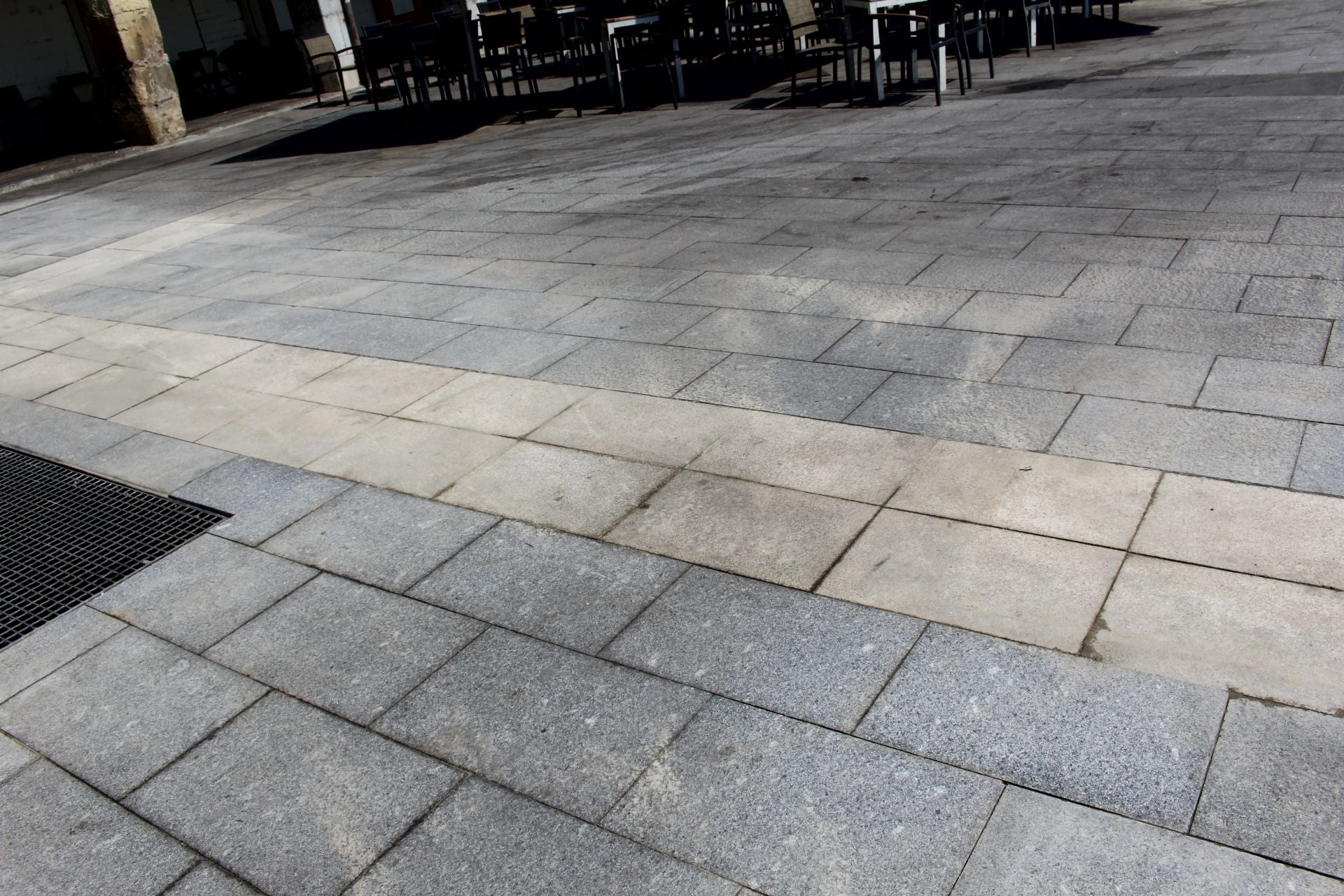 La Plaza Mayor de León luce reformada al completo