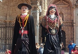 Imágenes del espectáculo de los Gigantes y Cabezudos en Astorga.