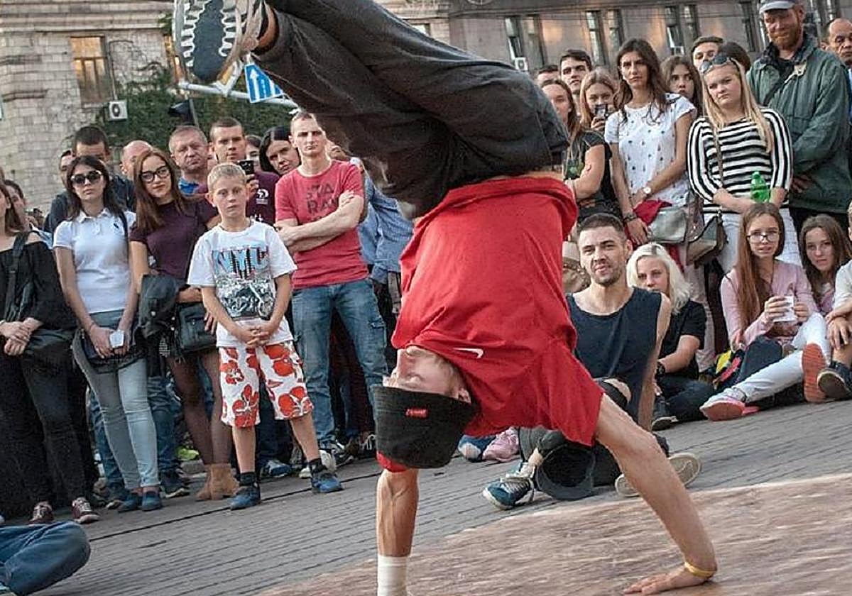 Un libro editado por la Universidad de León analiza la situación de la danza urbana en España