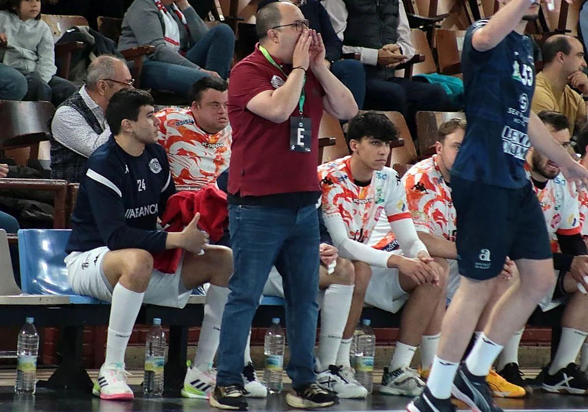 Dani Gordo, en un encuentro con el Abanca Ademar