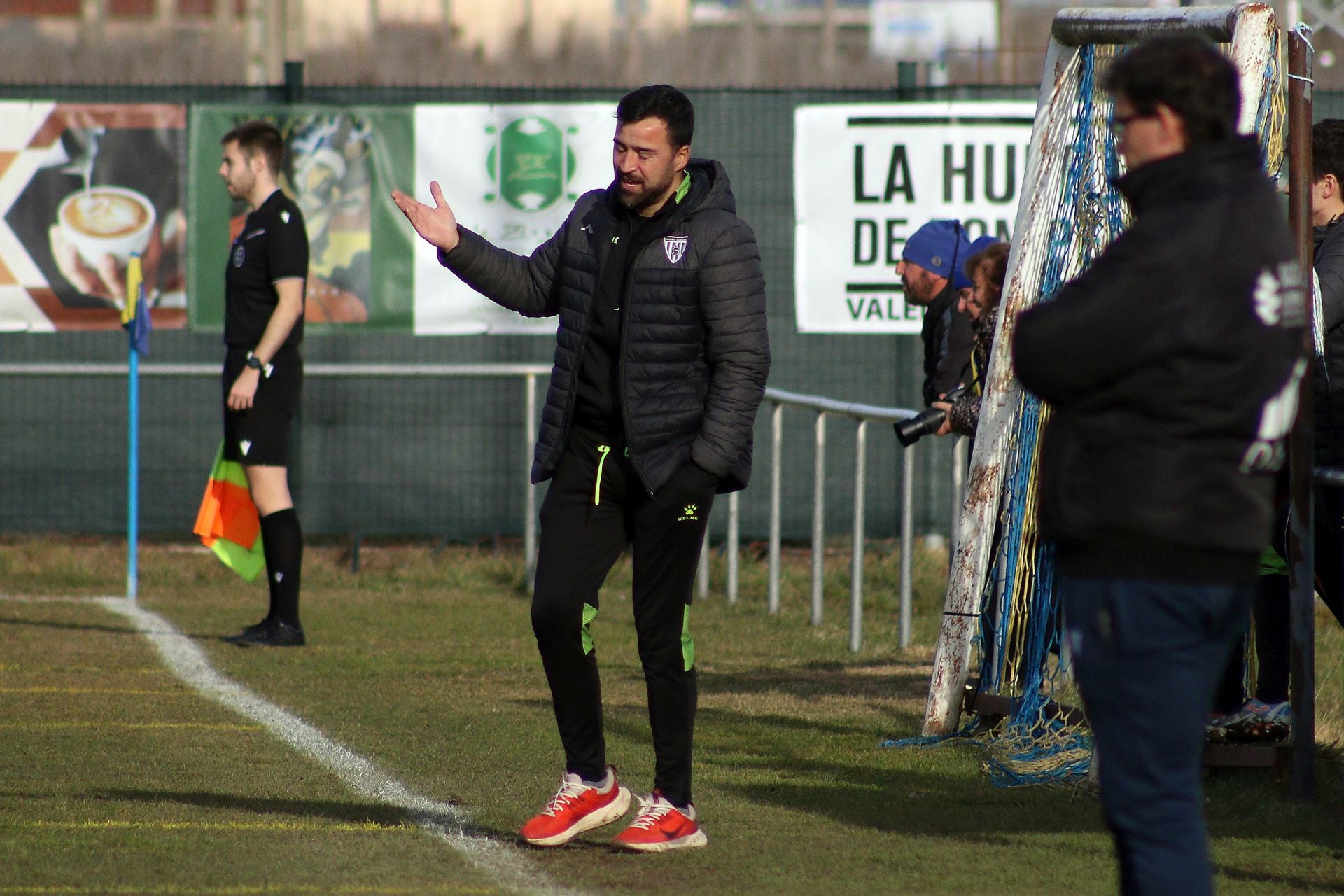José Ángel Montaña, entrenador del Atlético Mansillés