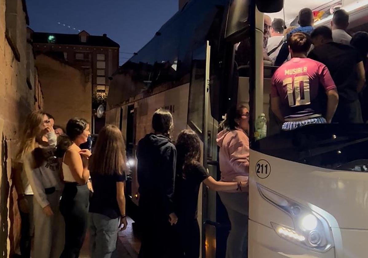 Salida de los componentes del grupo.