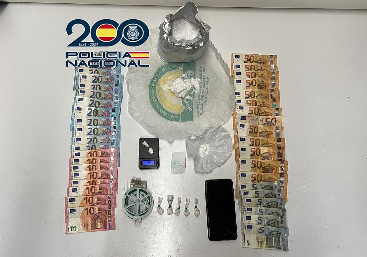 Material incautado en la operación.