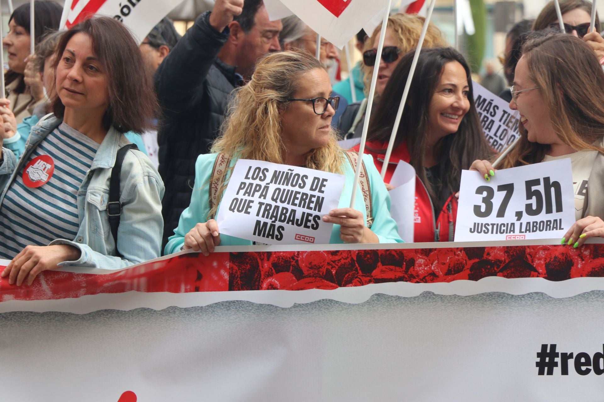 Concentración en León para pedir la reducción de la jornada laboral a 37,5 horas