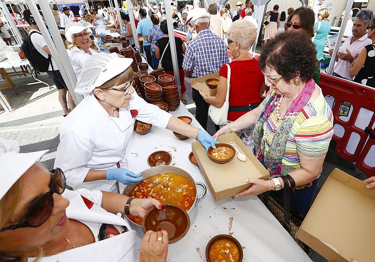 Imagen de archivo de una alubiada en La Bañeza.
