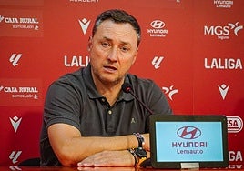 Raúl Llona, en sala de prensa