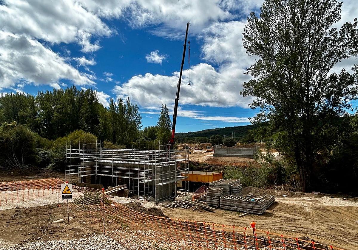 Obras en la urbanización del polígono.