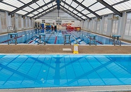 Piscina cubierta municipal.