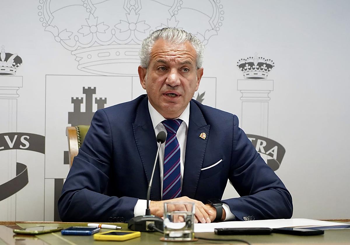 Nicanor Sen en rueda de prensa.