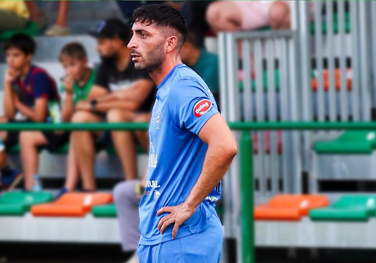 Chris Bueno, en un partido con el Atlético Astorga