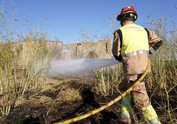 Restablecida la circulación de tren entre León y Ponferrada tras sofocar el incendio de Quintana de Raneros