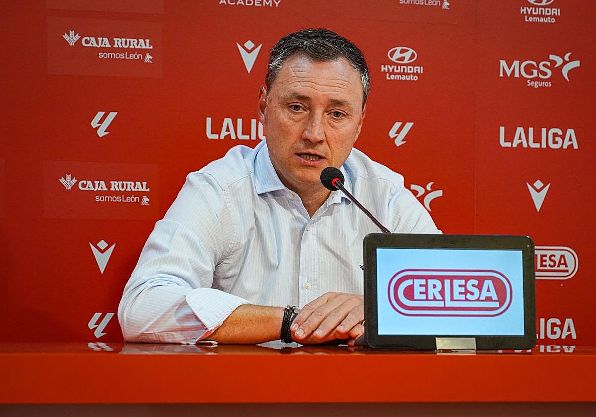 Raúl Llona, entrenador de la Cultural.