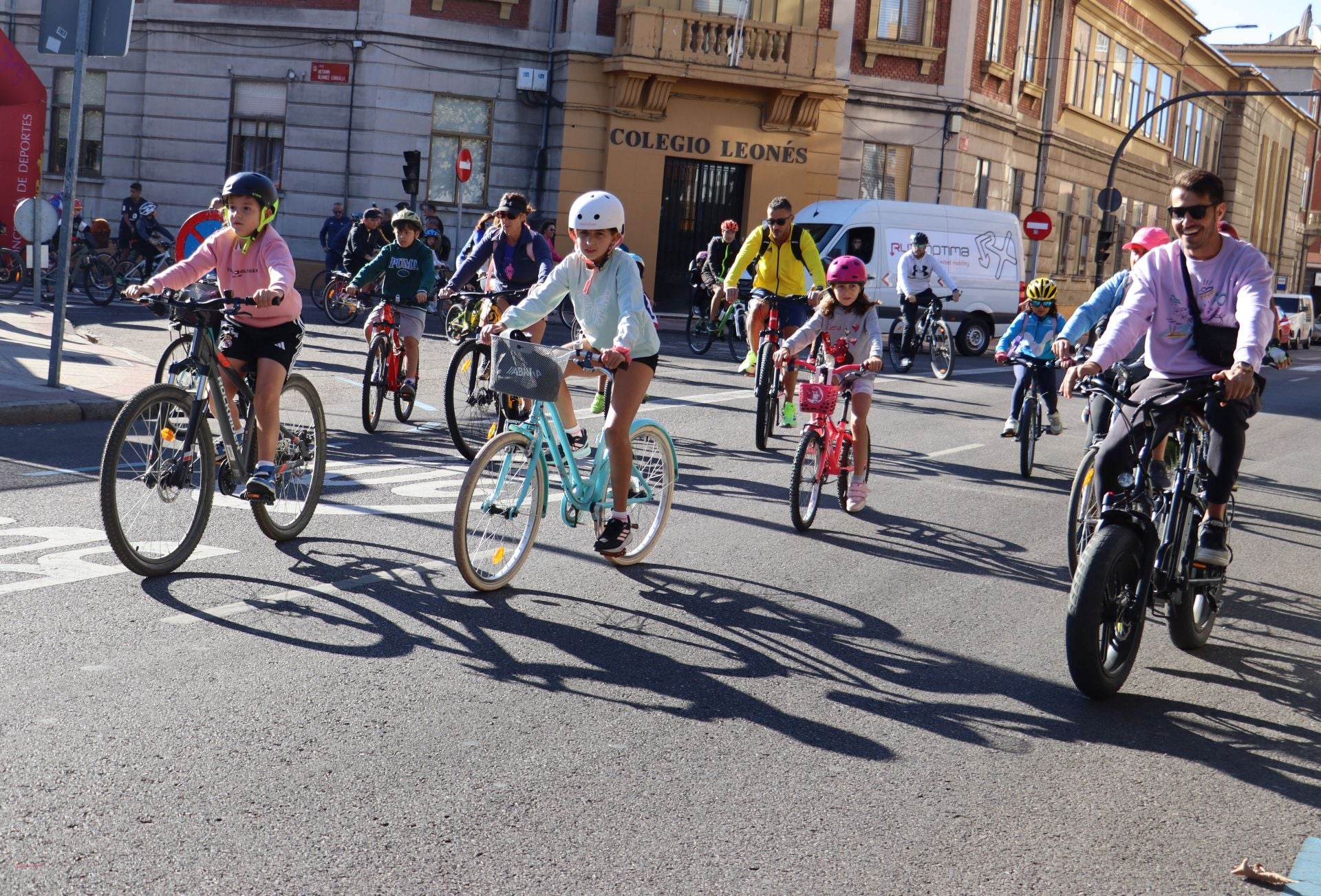 Las imágenes del Día de la Bici en León