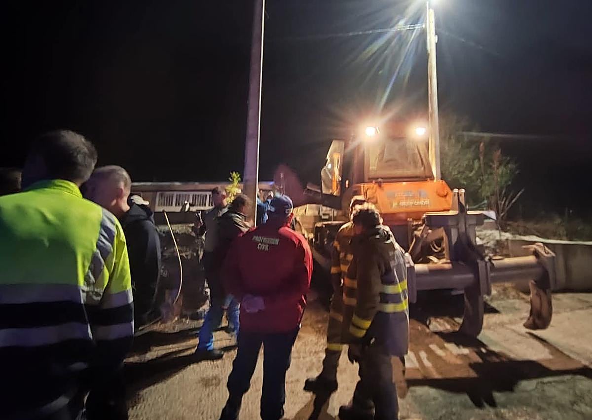 Imagen secundaria 1 - El incendio «provocado» de Pendilla tuvo siete focos y fue «amenaza seria» con la tormenta