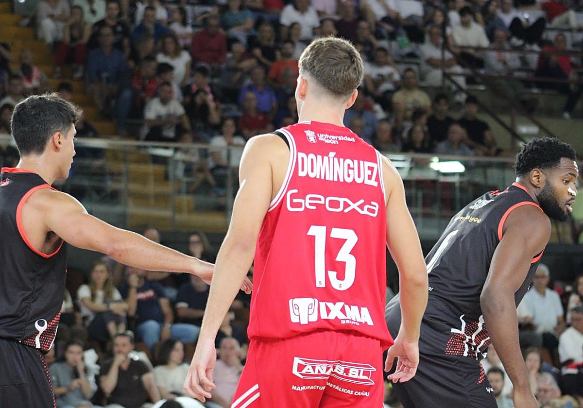 Adrià Domínguez, en un lance del partido.