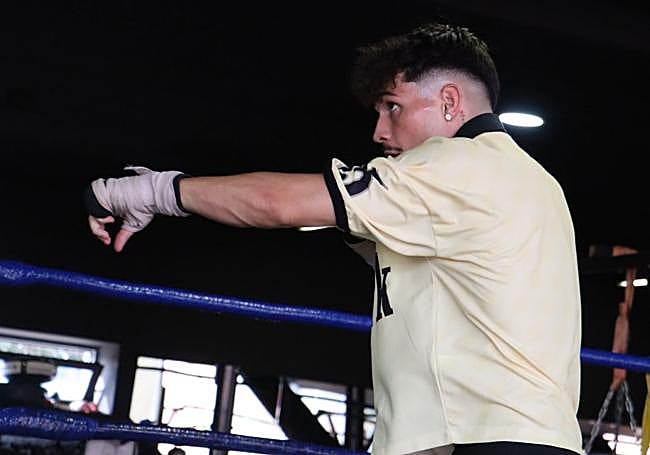 Antonio Barrul, durante un entrenamiento en el club Fuerte y Constante.