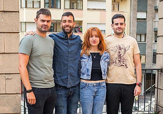 Imagen de los nuevos integrantes de Radio Laciana.