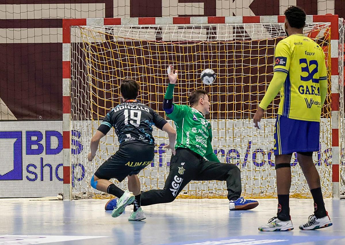 Imagen secundaria 1 - Acciones del duelo en Artaleku.