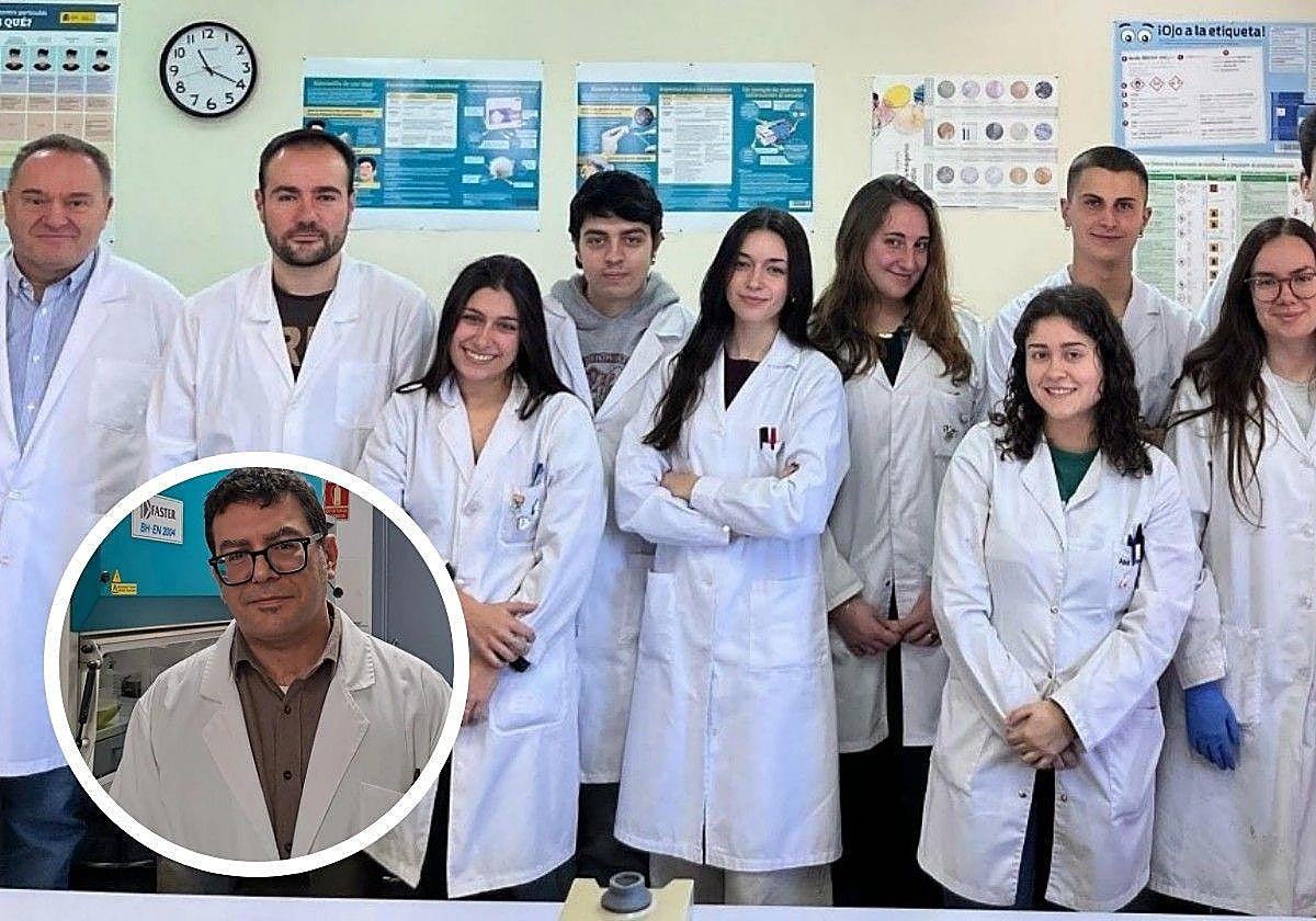 El grupo de la ULE que ha participado en el estudio y, en pequeño, el virólogo Nistal.