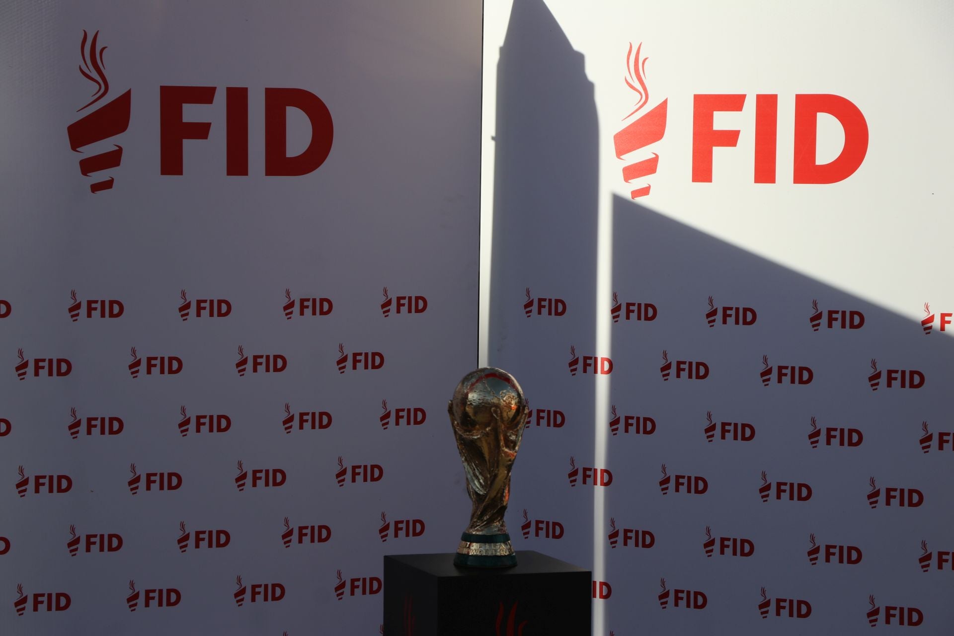 Todas las imágenes.