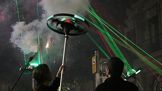 Luces y percusión toman la Plaza de San Marcelo con «Correllums»