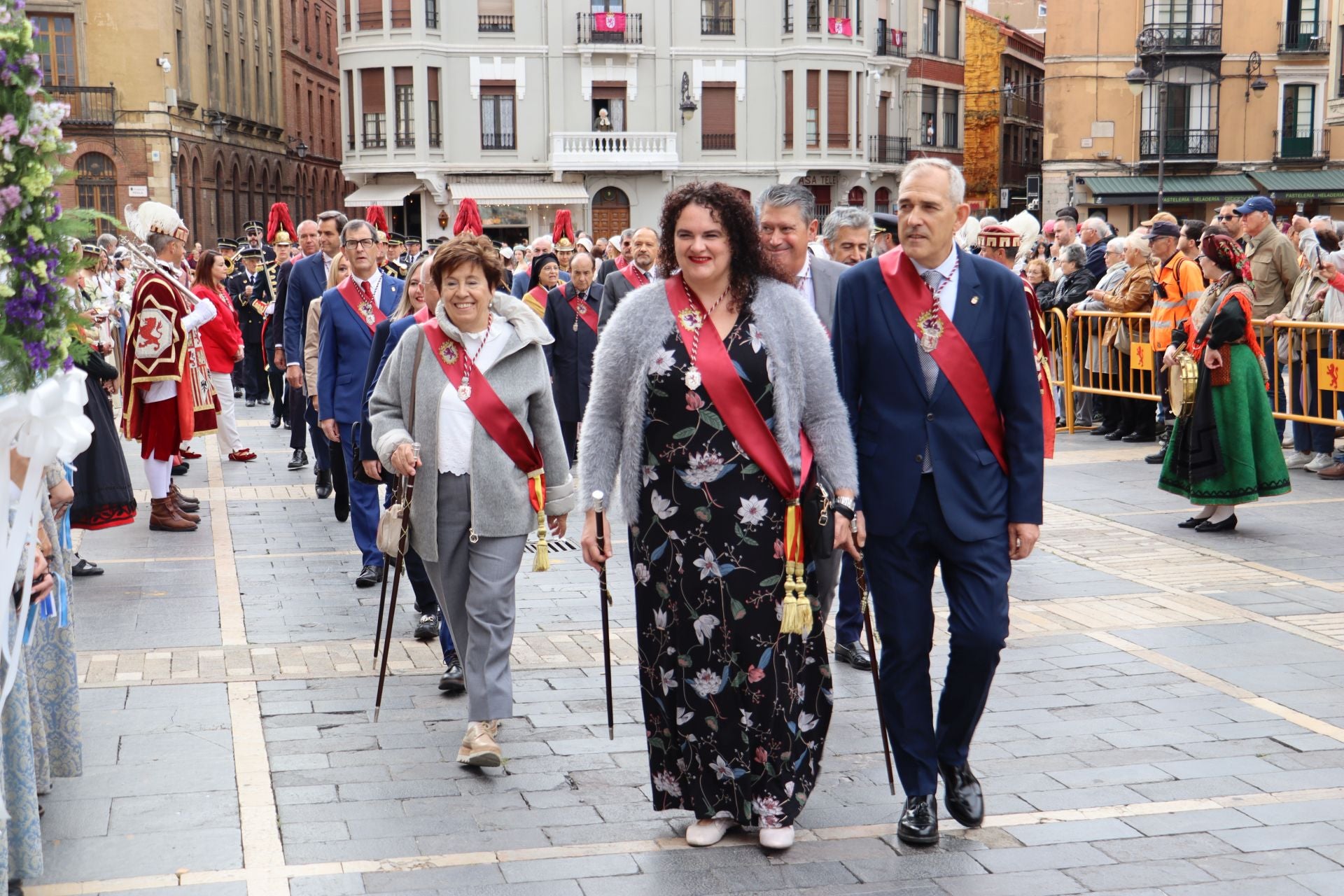 Las imágenes de la ceremoria de las Cantaderas y el acto del Foro u oferta