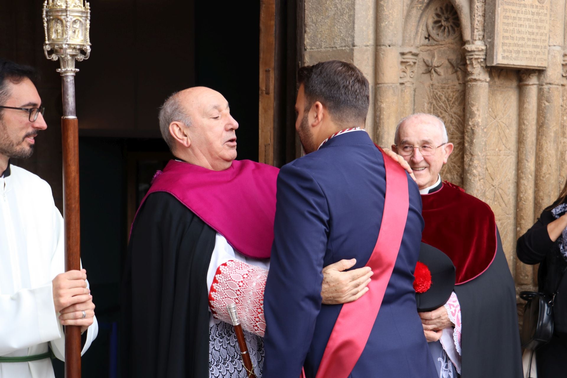 Las imágenes de la ceremoria de las Cantaderas y el acto del Foro u oferta