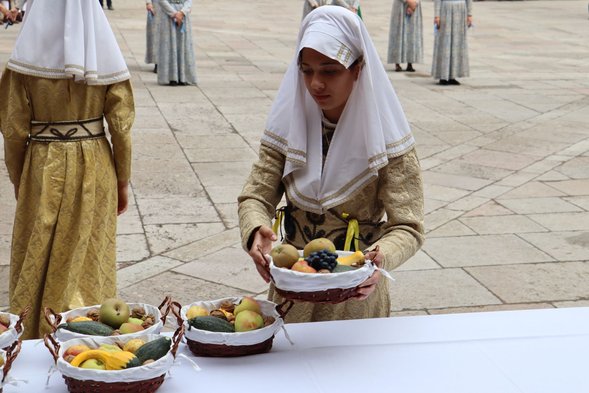 Las imágenes de la ceremoria de las Cantaderas y el acto del Foro u oferta