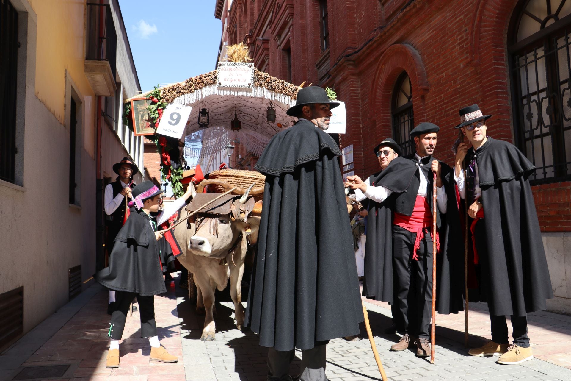 Las mejores imágenes del desfile de carros engalanados