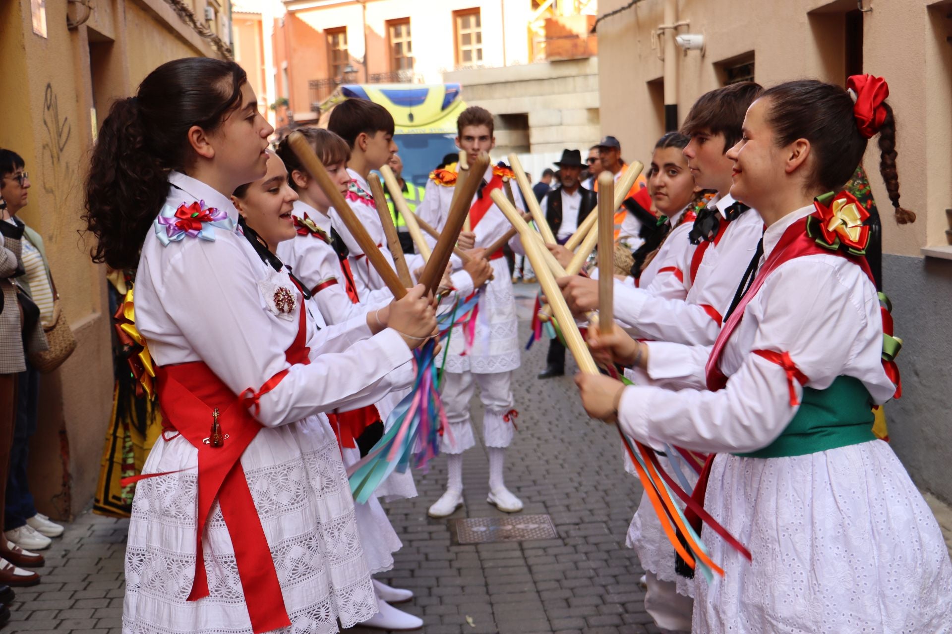 Las mejores imágenes del desfile de carros engalanados