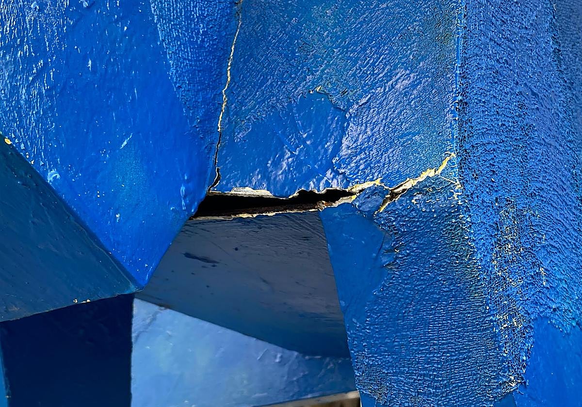 Las imágenes de la escultura vandalizada en León