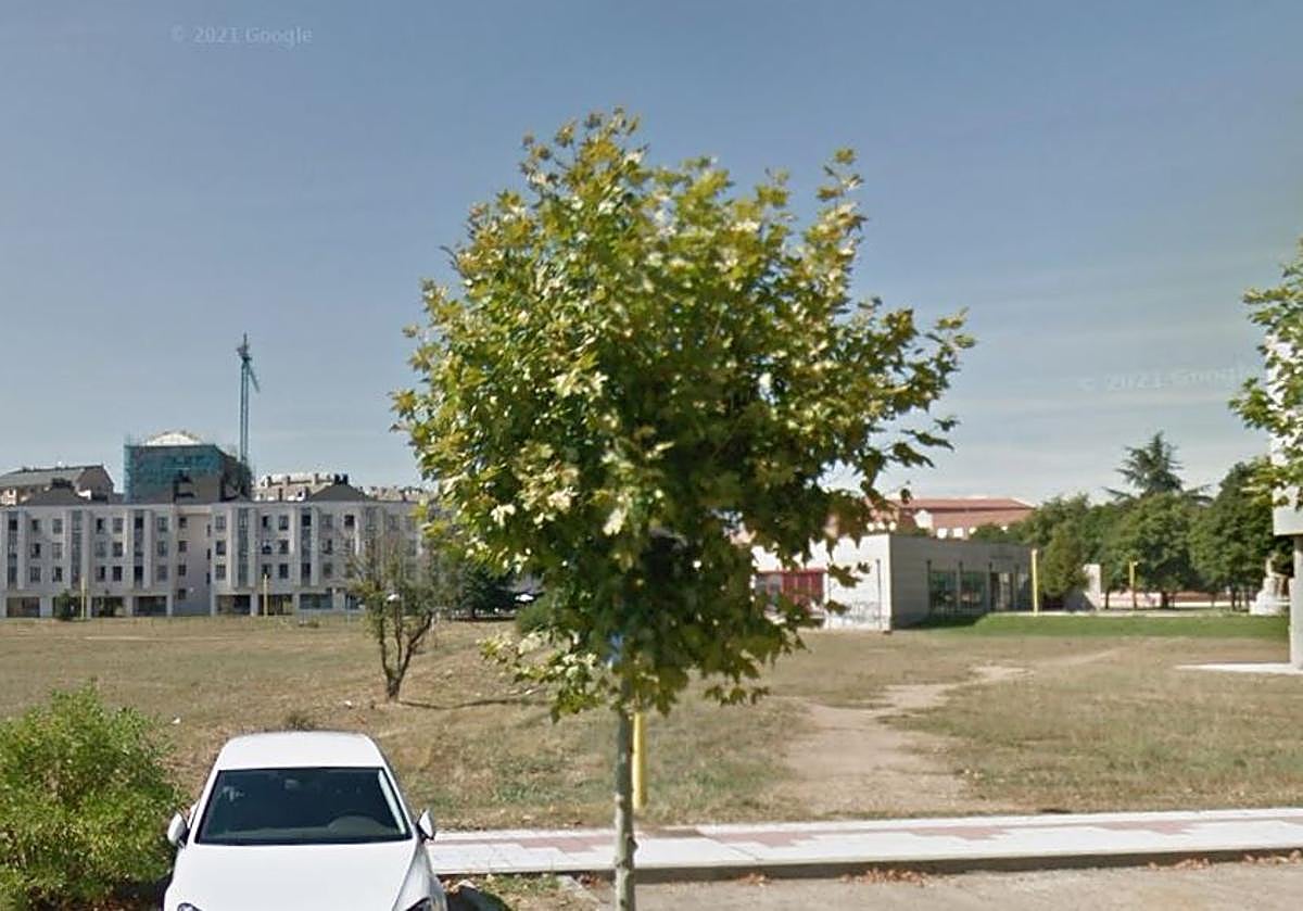 Terreno donde se levantará la nueva Facultad de Medicina de la ULE.