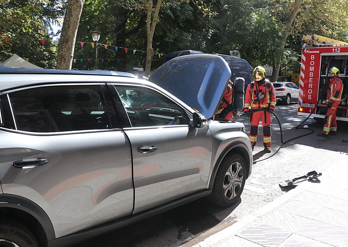 Imagen secundaria 1 - Intervención de Bomberos de León.