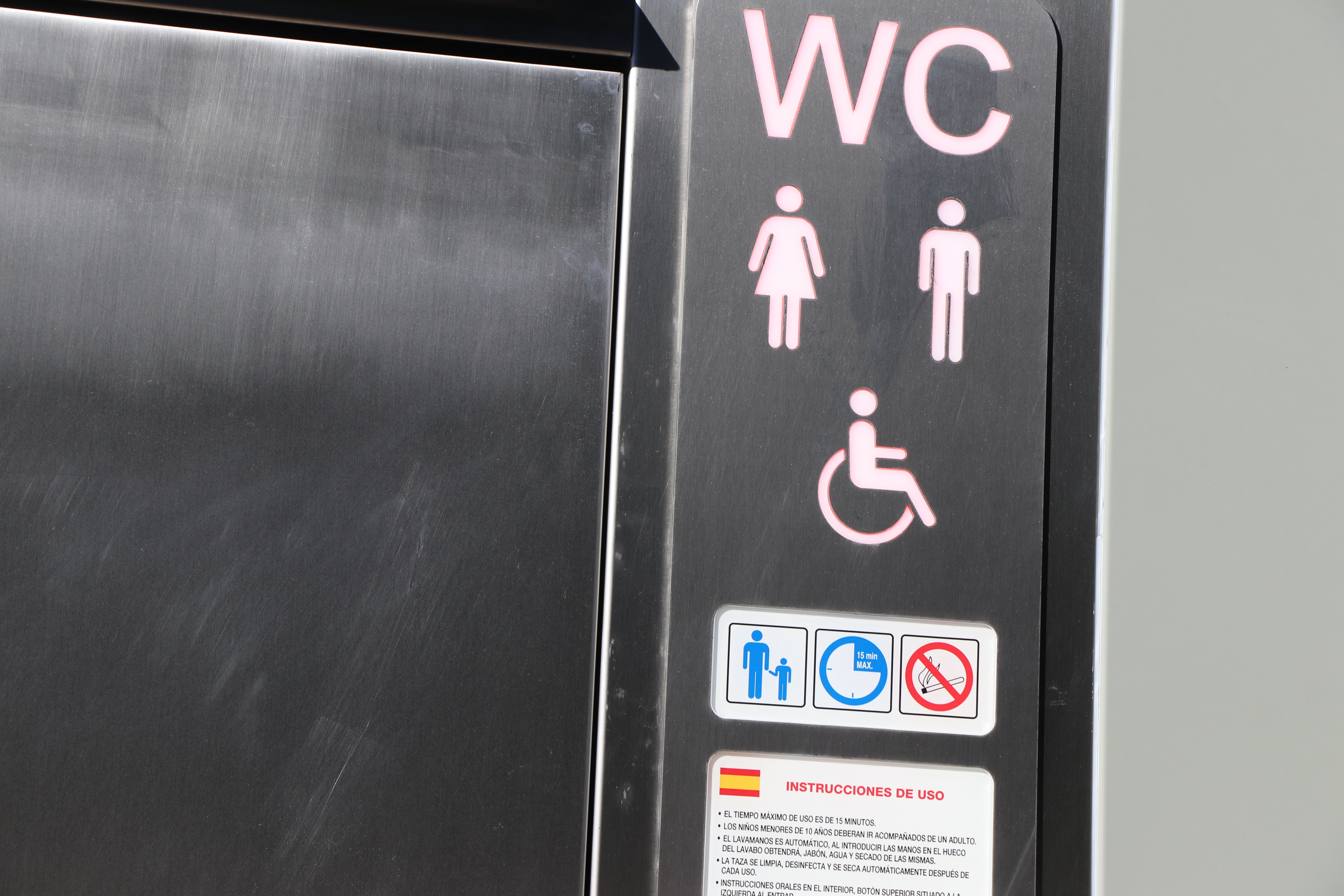 Lasi mágenes de los baños públicos de León