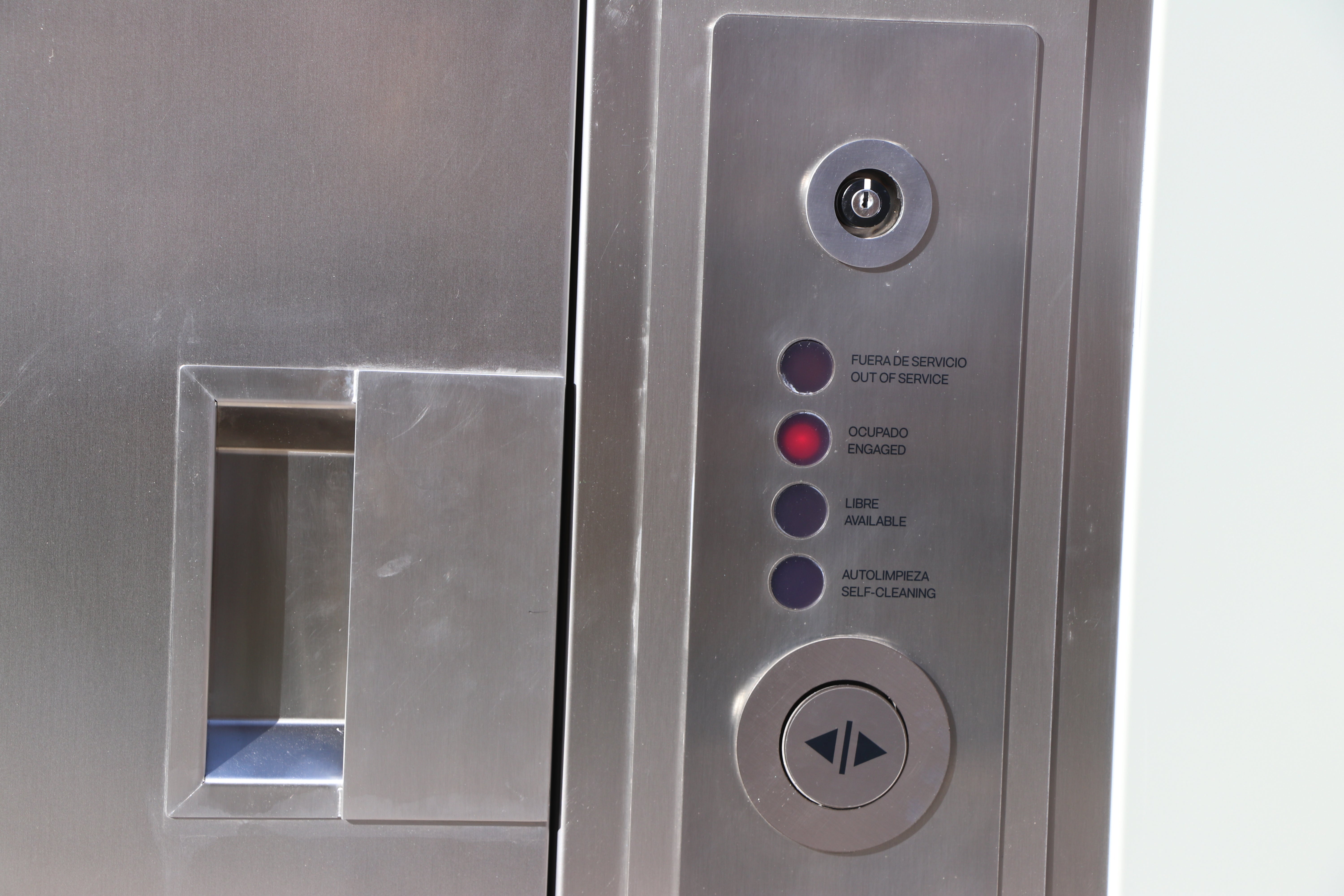 Lasi mágenes de los baños públicos de León