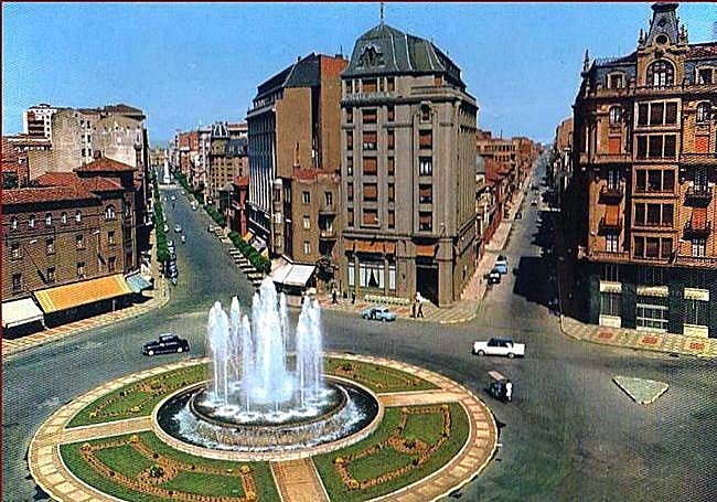 La plaza de Santo Domingo en la década de los 60.