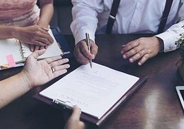 Firma de una herencia.